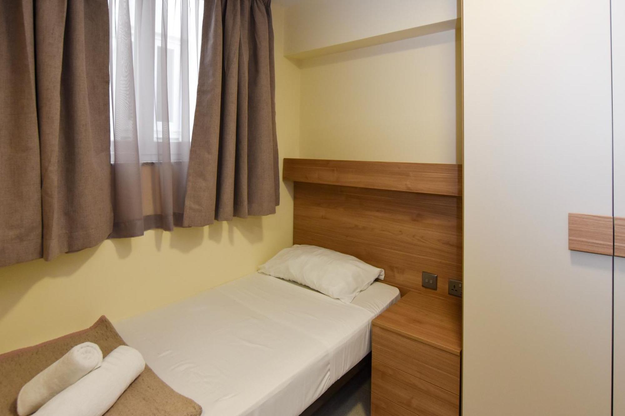 Apartment 51hh *
