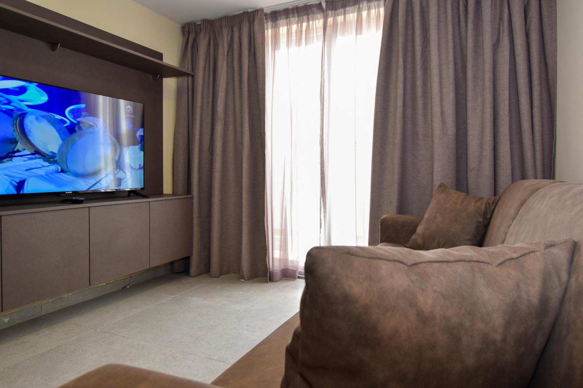51hh Apartment
